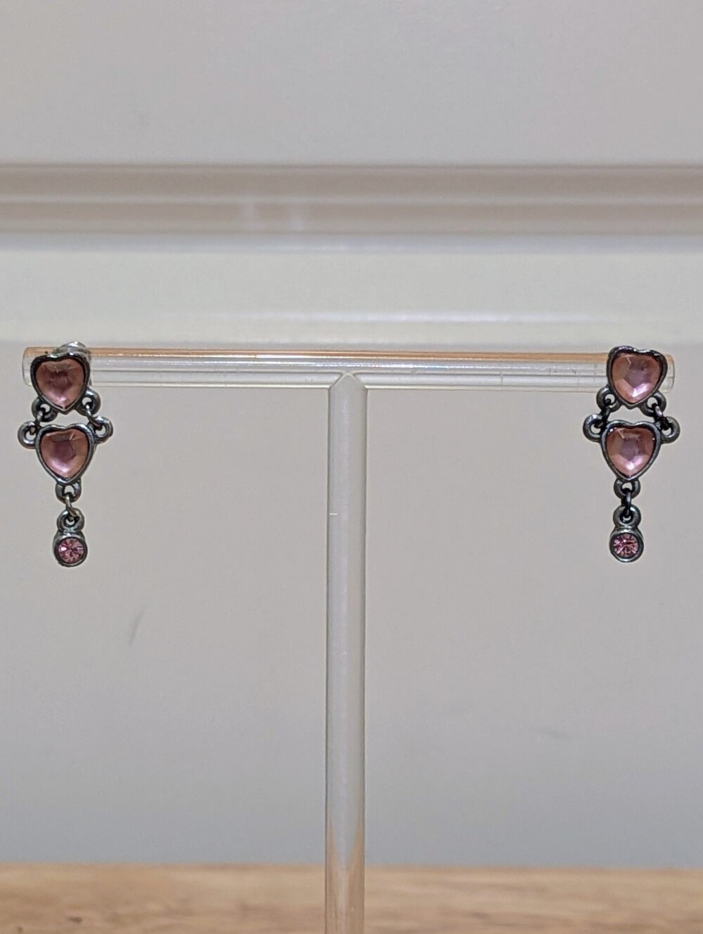 GUC 90s Avon Victorian Revival Pink Heart and Rhinestone Drop Earrings